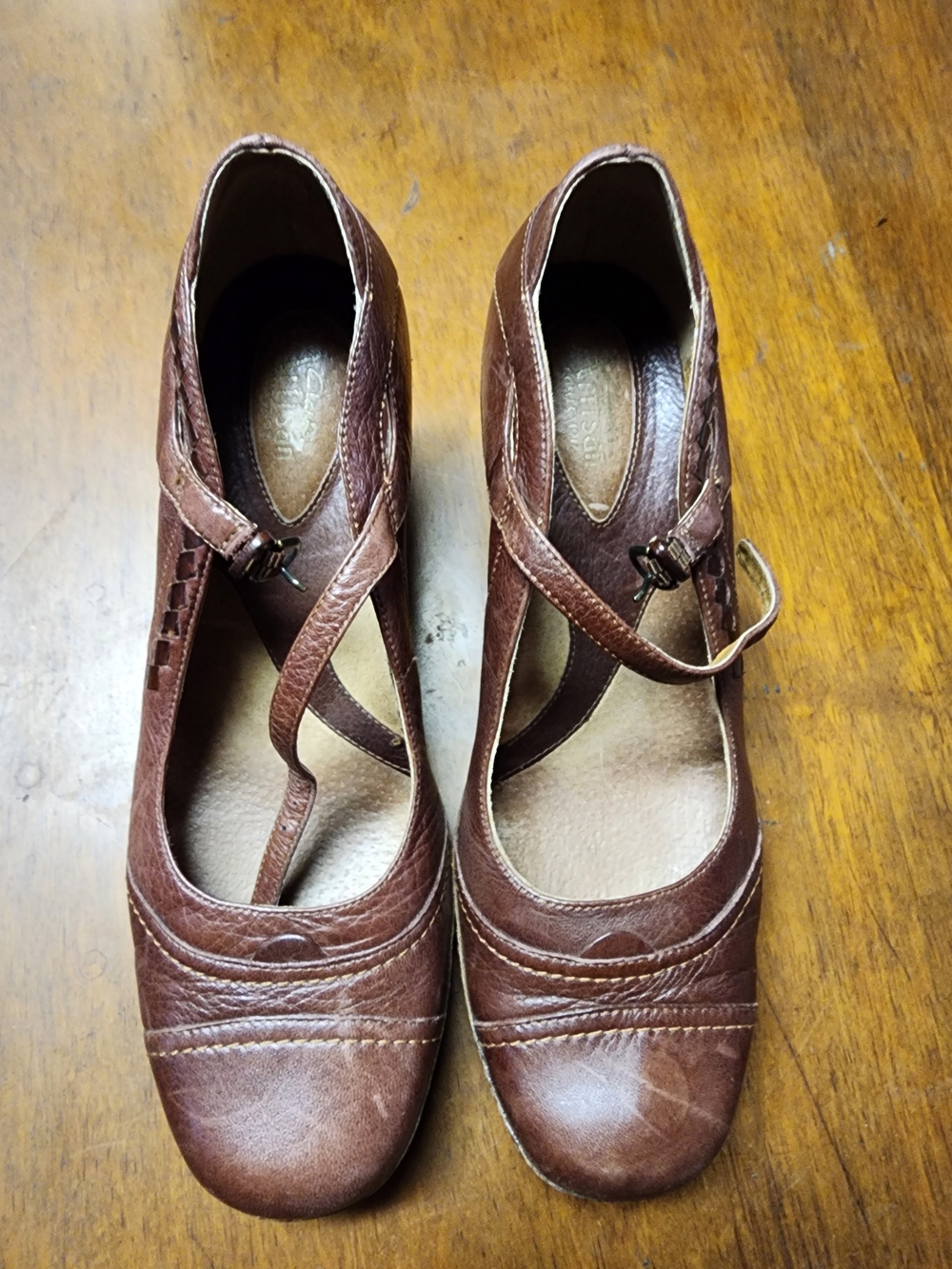 Clark Artisan Women’s Brown Leather Mary Jane Pumps with Cross Strap